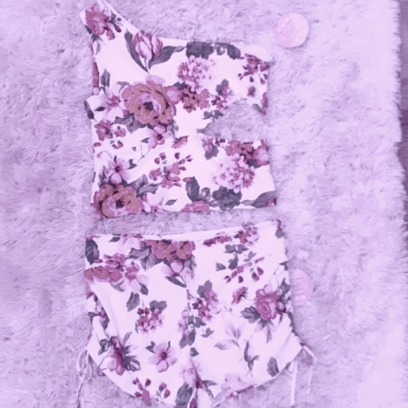 Flower short set - Picture 3 of 3